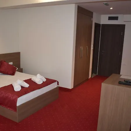 酒店 Zlatni Bor 4*