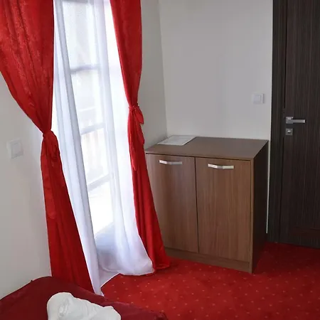 Zlatni Bor Otel 4*