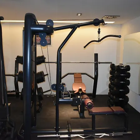 ホテル Zlatni Bor 4*