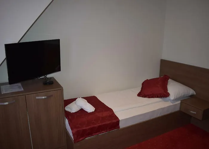 Zlatni Bor Hotel Sokolac (East Sarajevo)